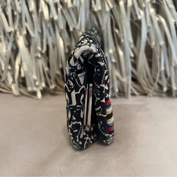 VERA BRADLEY Barcelona One For The Money Wallet Black White Red Quilted Vintage - Picture 2 of 8